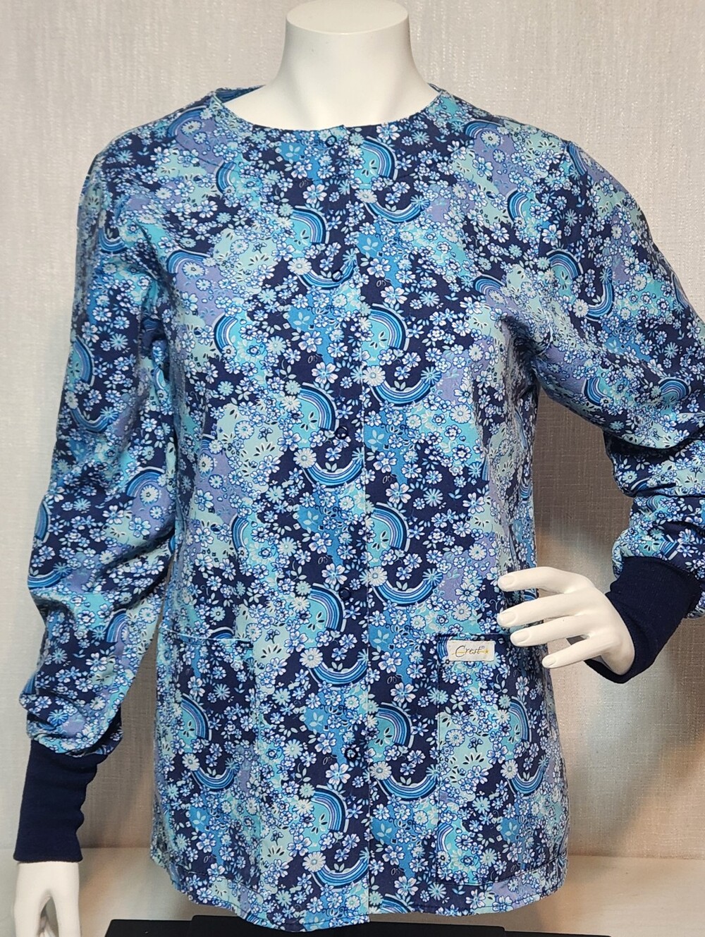 Crest Long Sleeve Scrubs Top Flowers Style 115 Size XS